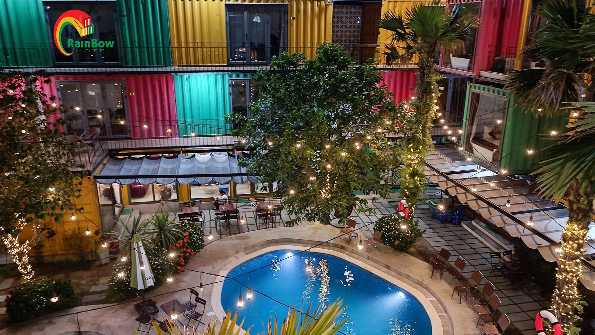 khám phá Rainbow Hotel Cửa Lò trên cao